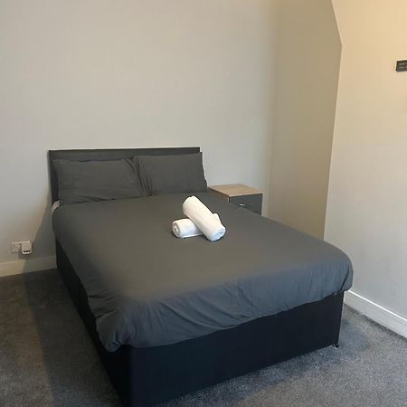 Brunswick Place Xxx Stoke-on-Trent Extérieur photo