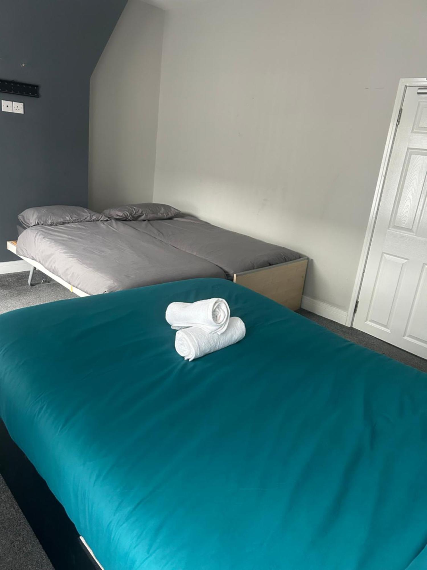 Brunswick Place Xxx Stoke-on-Trent Extérieur photo
