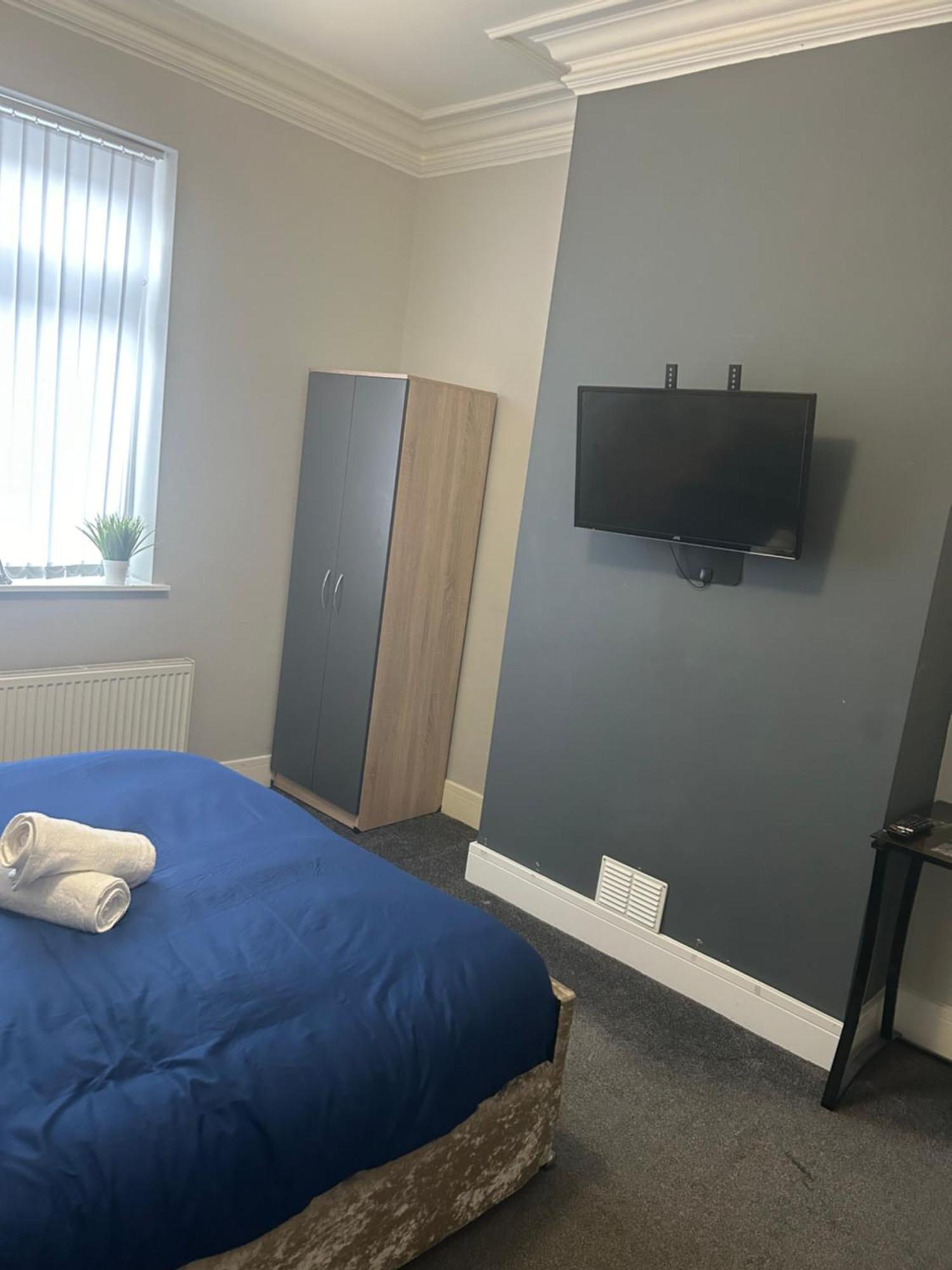 Brunswick Place Xxx Stoke-on-Trent Extérieur photo